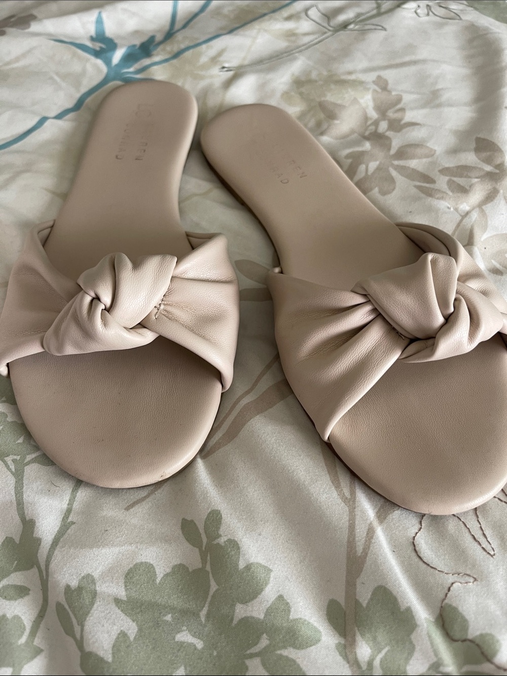 LC Lauren Conrad Knot-Front Slide Sandals in Blush Pink